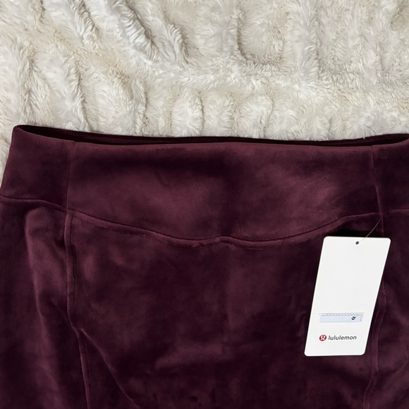 NWT LULULEMON ATHLETICA Women’s Scuba HR Velvet Mini Skirt - Picture 4 of 14